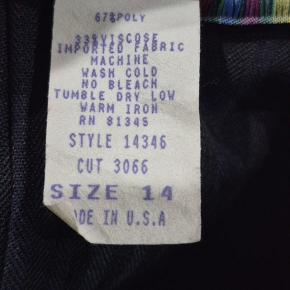 ​Vintage Long Pinstripe Pencil Skirt - Dark Academia / Career Wear - Picture 8 of 9